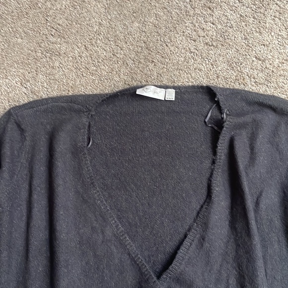 NEW Sweater - Picture 2 of 5